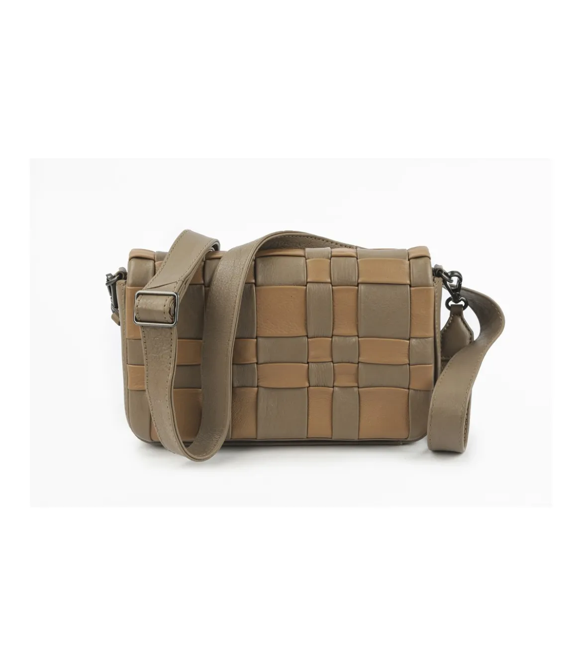 Bolso Bandolera Con Solapa Trenzada Rebeca