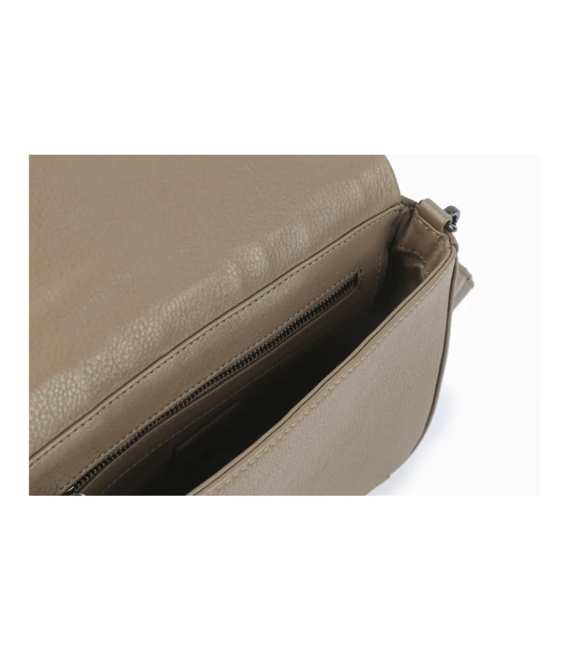 Bolso Bandolera Con Solapa Trenzada Rebeca