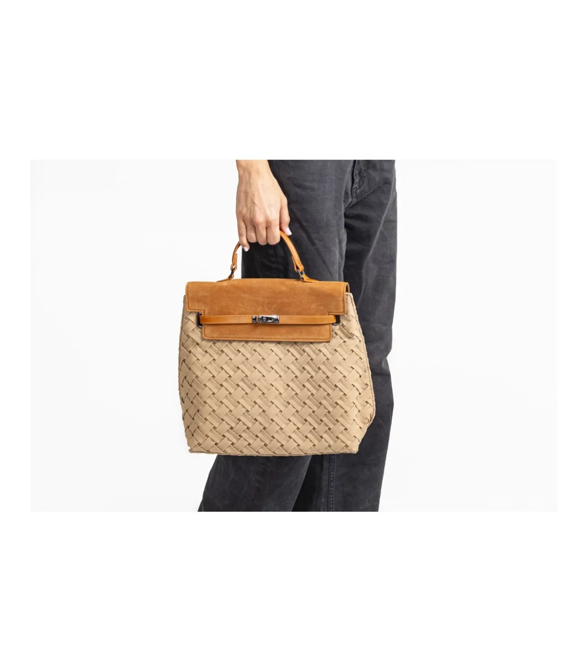 Bolso Mochila Solapa Plisado Trenza Christine