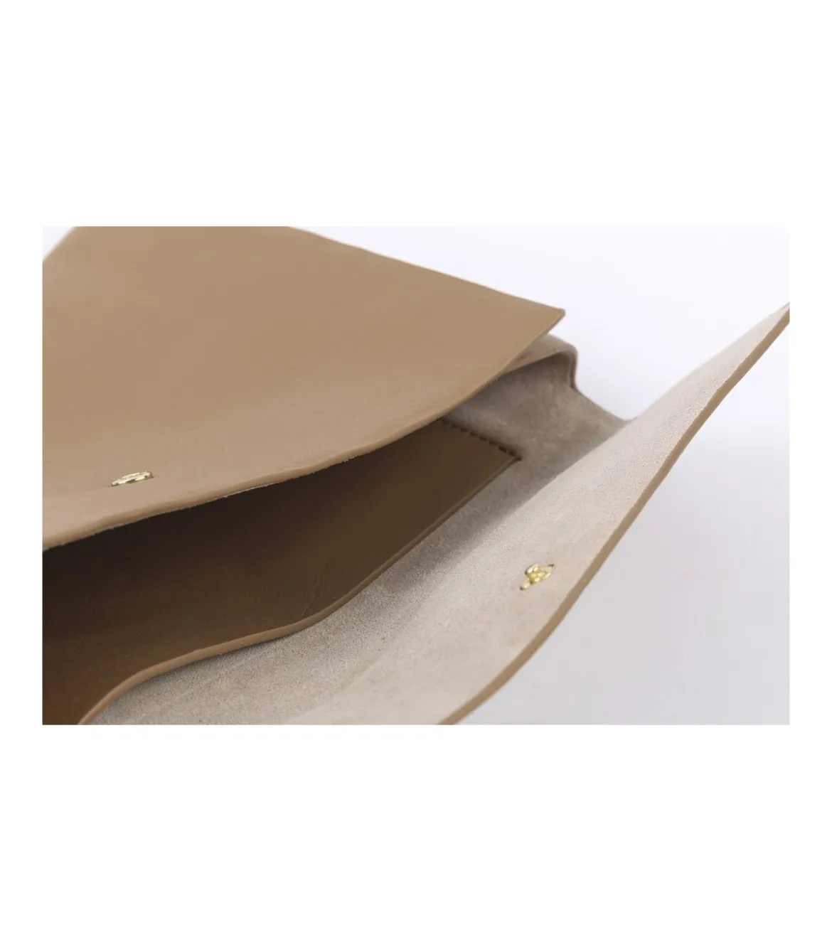 Clutch Portafolio Con Solapa Rebeca