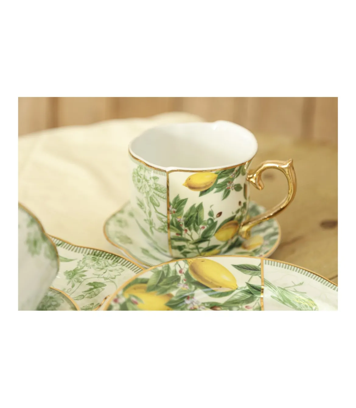 Juego Taza Y Plato Asimetrico Love&home