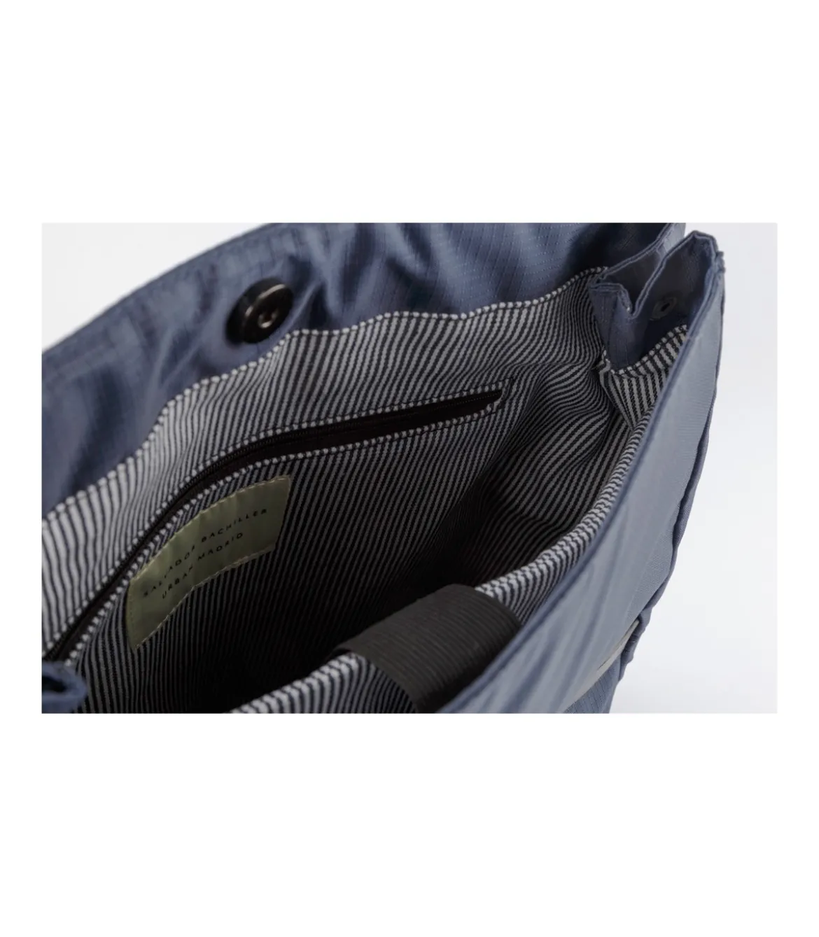 Mochila Conector Usb Integrado Okavango